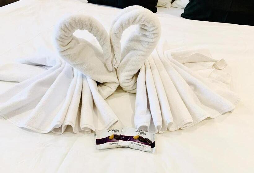 Семейный Номер, Waterfront Lodge