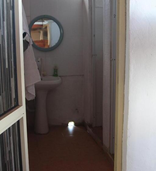 Кровать в Общей Комнате, Homeland Swahili Lodge Nungwi Backpacker Apartments Budget