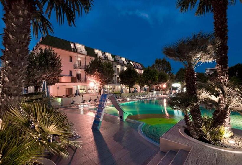 Полулюкс, Paris Resort