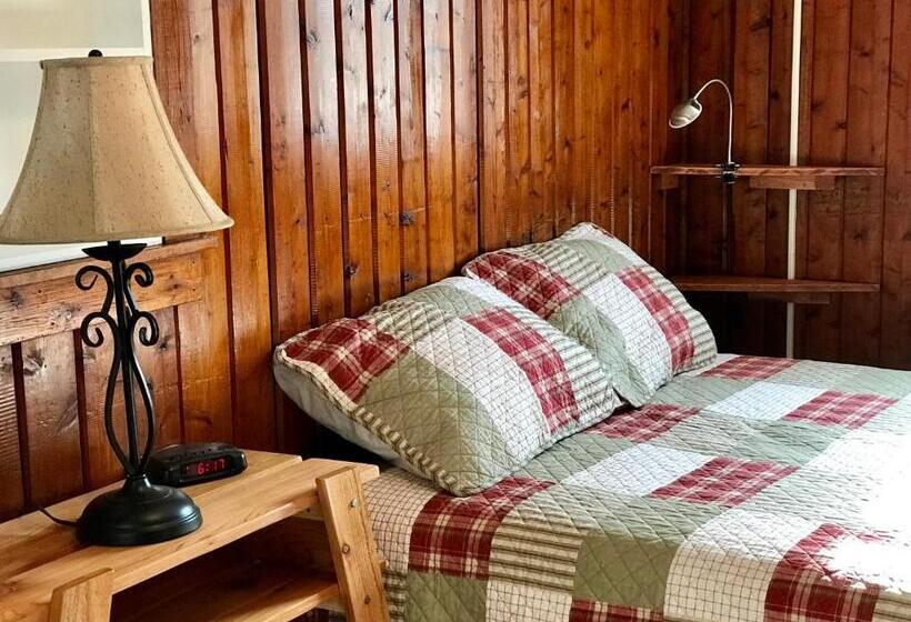 Номер Deluxe, Cedar Ridge Cabins