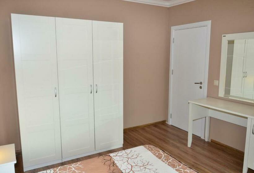 Семейный Номер, Guesthouse Green Fields