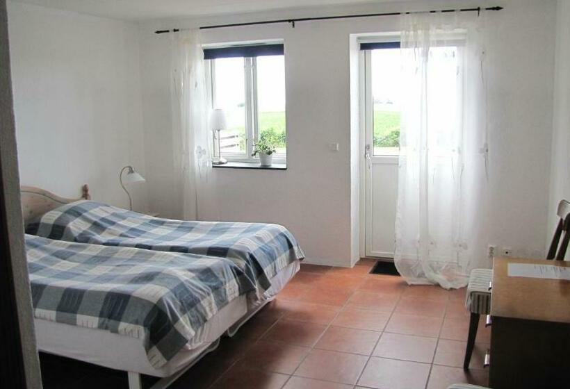 اتاق استاندارد با چشم‌انداز دریا, Skönadal B&b