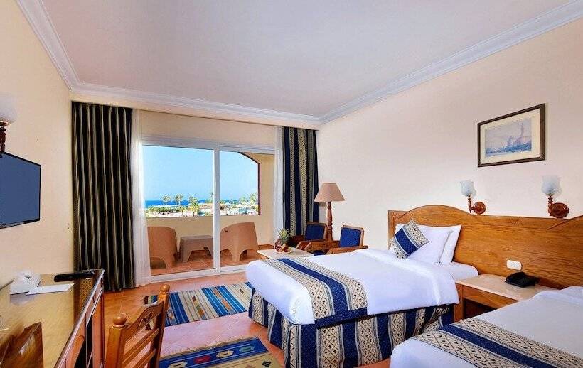 اتاق استاندارد با چشم‌انداز استخر, Bliss Nada Beach Resort