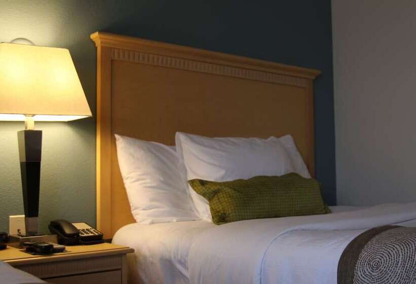 스탠다드 룸, Candlewood Suites Fargo North Dakota State University, An Ihg