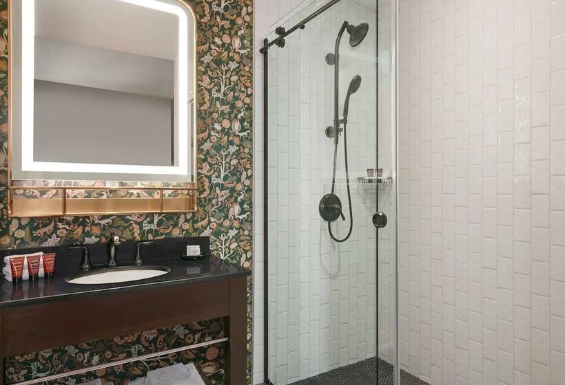 חדר סטנדרט שתי מיטות זוגיות, Glenn Hotel, Autograph Collection