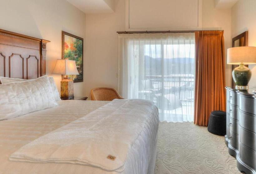带两个卧室的顶楼公寓, Riverstone Condo Resort & Spa