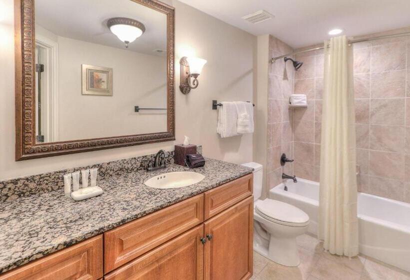 2 Bedrooms Apartment River View, Riverstone Condo Resort & Spa