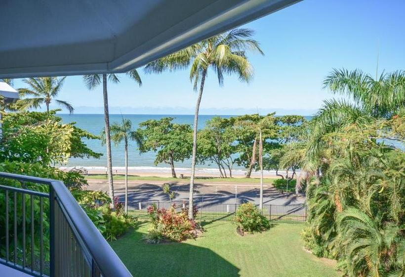 Апартаменты Superior 1 Спальня Вид на Море, Roydon Beachfront Apartments