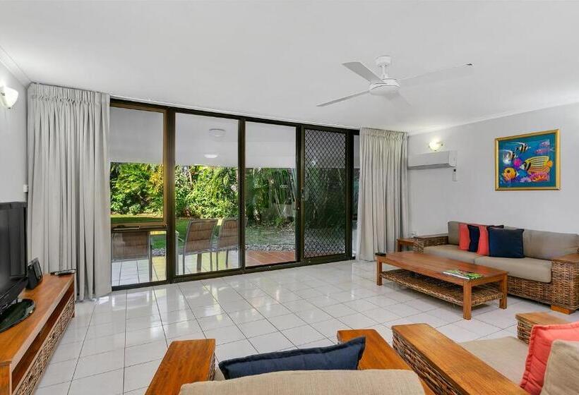 Апартаменты 1 Спальня, Roydon Beachfront Apartments