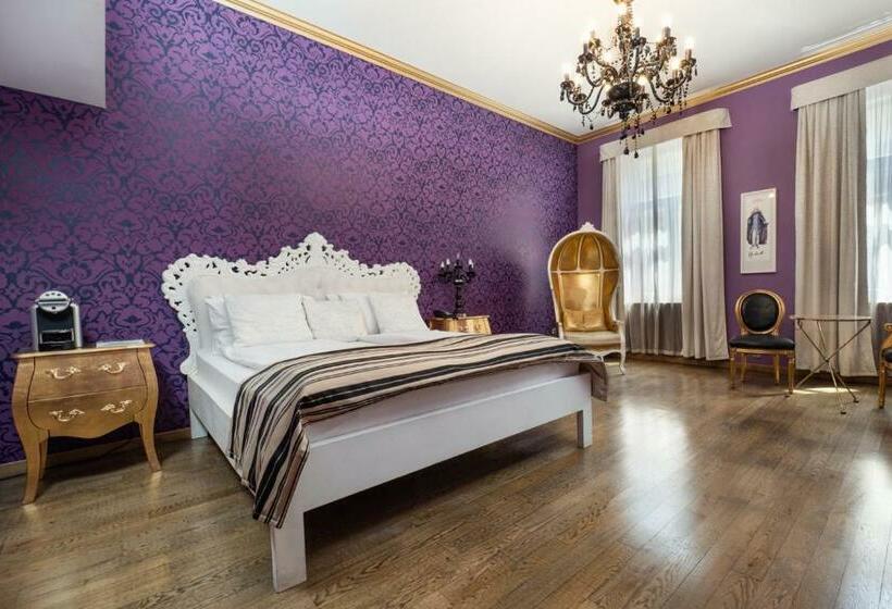 Люкс, Soho Boutique