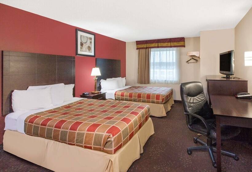 Номер Стандарт 2 Двуспальные Кровати, Travelodge By Wyndham Romulus Detroit Airport