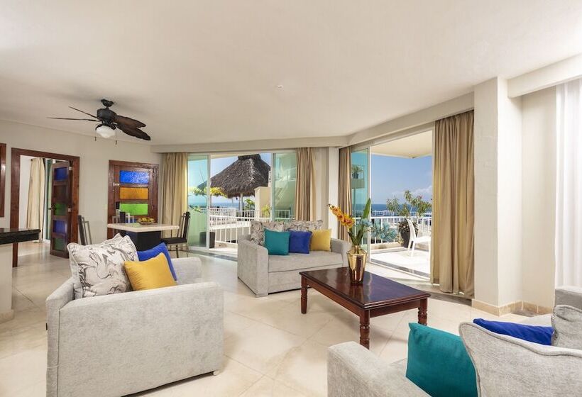 Master Suite, Blue Chairs Resort by The Sea - Adults Only