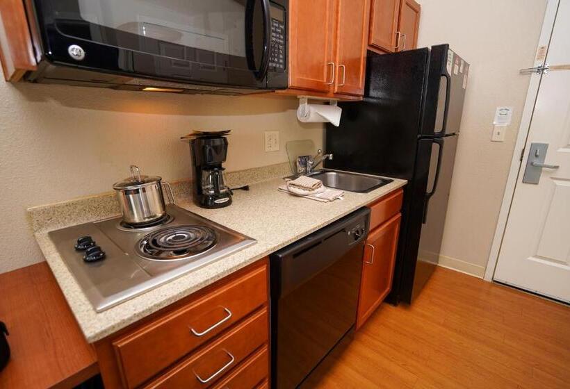 Люкс Адаптированный для Инвалидов, Candlewood Suites Boise   Towne Square, An Ihg