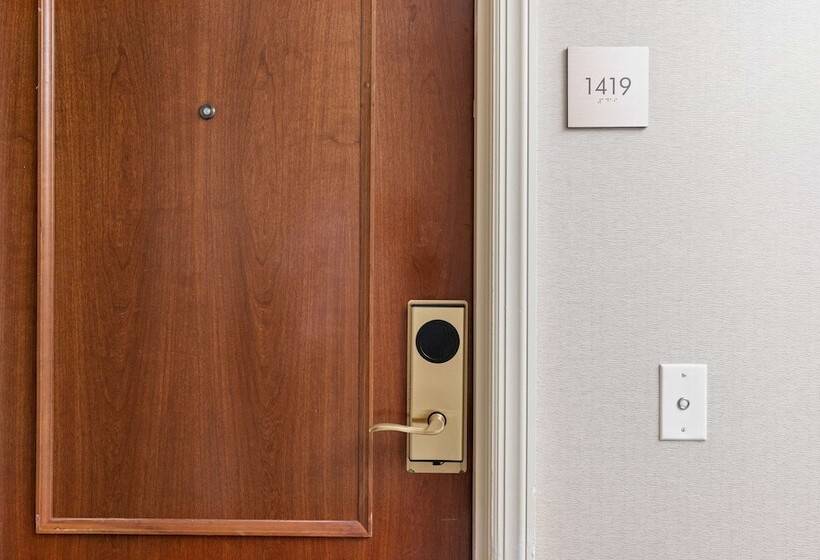 quarto Deluxe Adaptado para Deficientes Físicos, Conrad Indianapolis