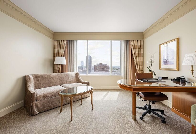 Quarto Superior, Conrad Indianapolis