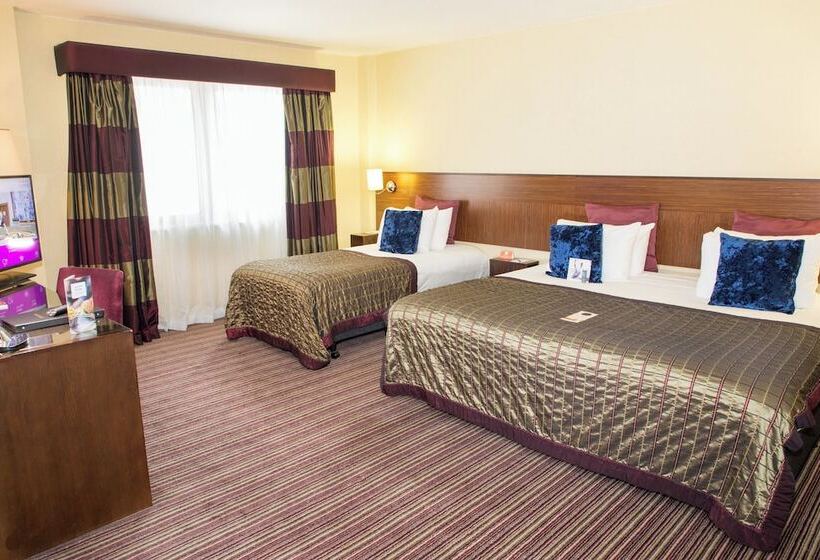Номер Премиум, Crowne Plaza London   Gatwick Airport, An Ihg