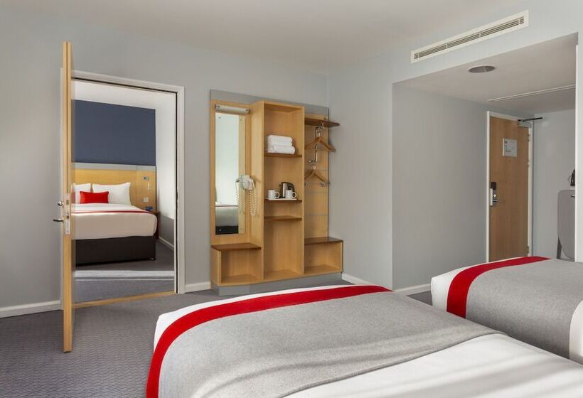 Номер Стандарт Адаптированный для Инвалидов, Holiday Inn Express Birmingham Redditch, An Ihg