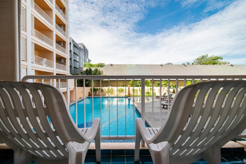 Номер Deluxe Вид на Бассейн, Best Bella Pattaya