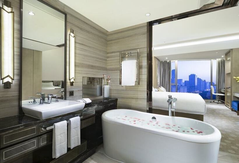سوییت اجرایی, Grand Millennium Shanghai Hongqiao