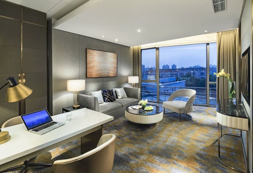 سوییت اجرایی, Grand Millennium Shanghai Hongqiao