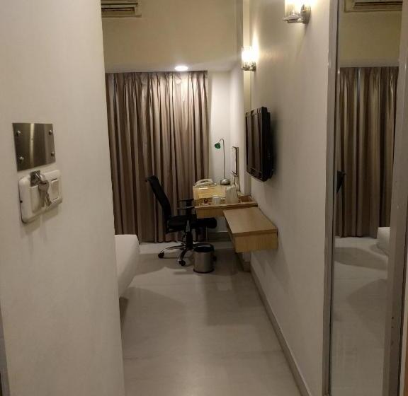 Номер Стандарт Индивидуальный, Lemon Tree Hotel, Udyog Vihar, Gurugram