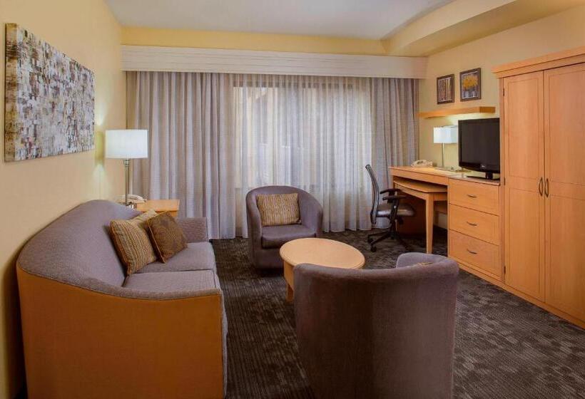 Suite Letto King, Courtyard By Marriott Sandestin At Grand Boulevard