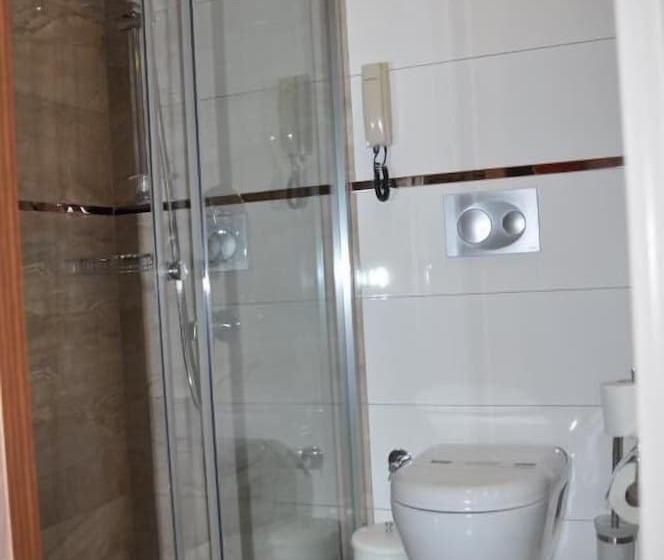 اتاق استاندارد سه نفره, Kleopatra Micador Otel