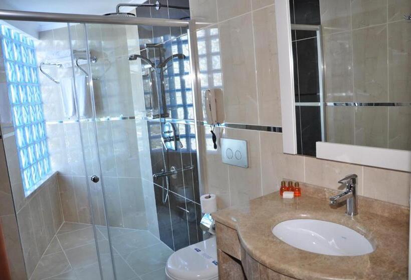 اتاق استاندارد سه نفره, Kleopatra Micador Otel