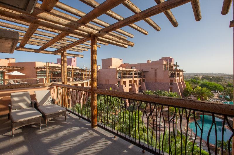 Полулюкс, Lopesan Baobab Resort