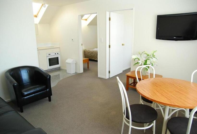 Apartamento 2 Dormitórios, Rosewood Court Motel