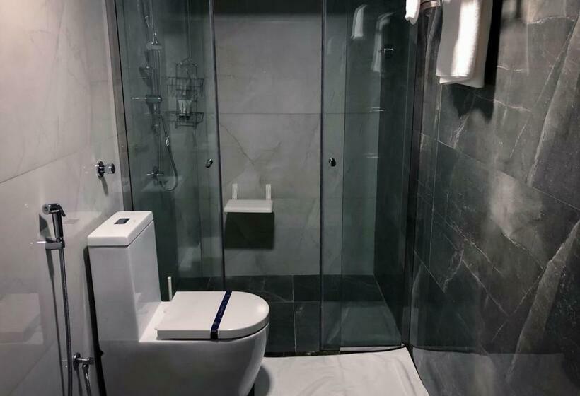 Люкс Deluxe Кровать Кинг, Towers Hotel Alqassim