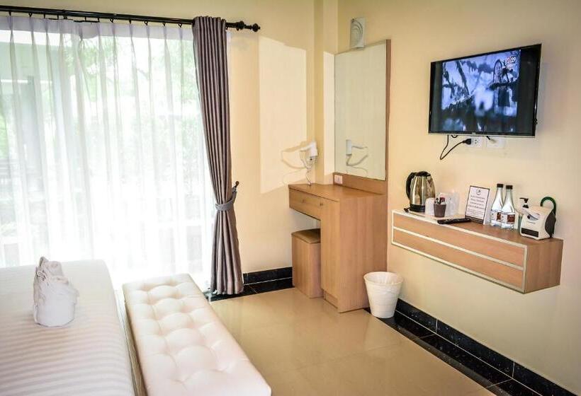 스탠다드 룸 킹사이즈 침대, Ioon Resort ไออุ่นรีสอร์ท