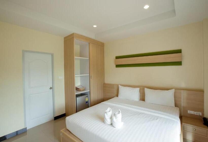 스탠다드 룸 킹사이즈 침대, Ioon Resort ไออุ่นรีสอร์ท