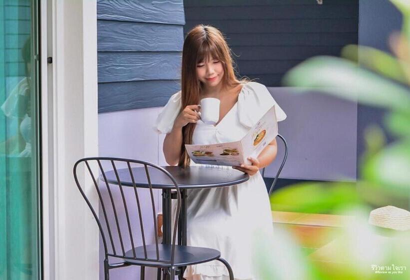 스탠다드 룸 킹사이즈 침대, Ioon Resort ไออุ่นรีสอร์ท