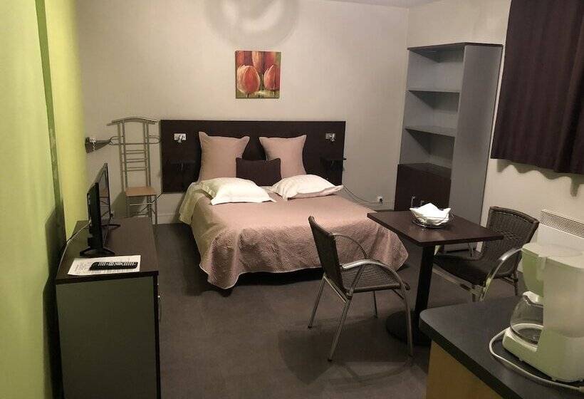 Escritório Estándar, Appart Hotel Les Palatines