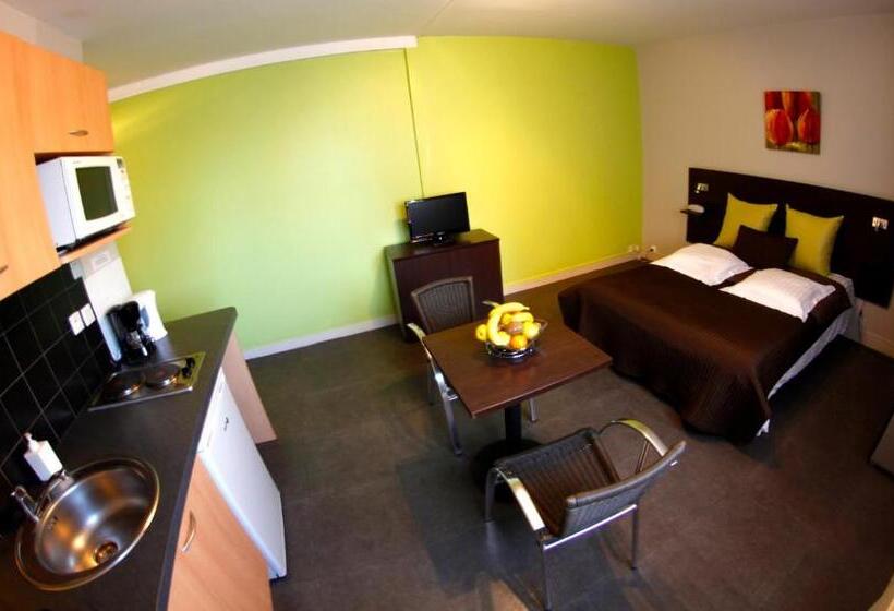 Escritório Estándar, Appart Hotel Les Palatines
