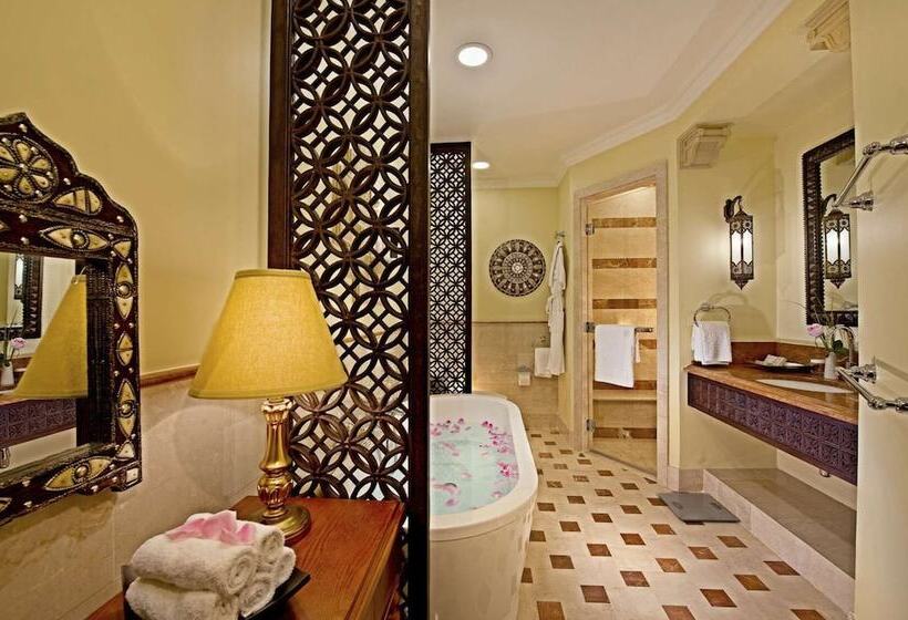 اتاق لوکس با چشم‌انداز دریا, Djibouti Palace Kempinski