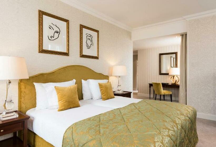 Delüks Süit, Dukes  Palace Brugge   By Dukes  Hotel Collection