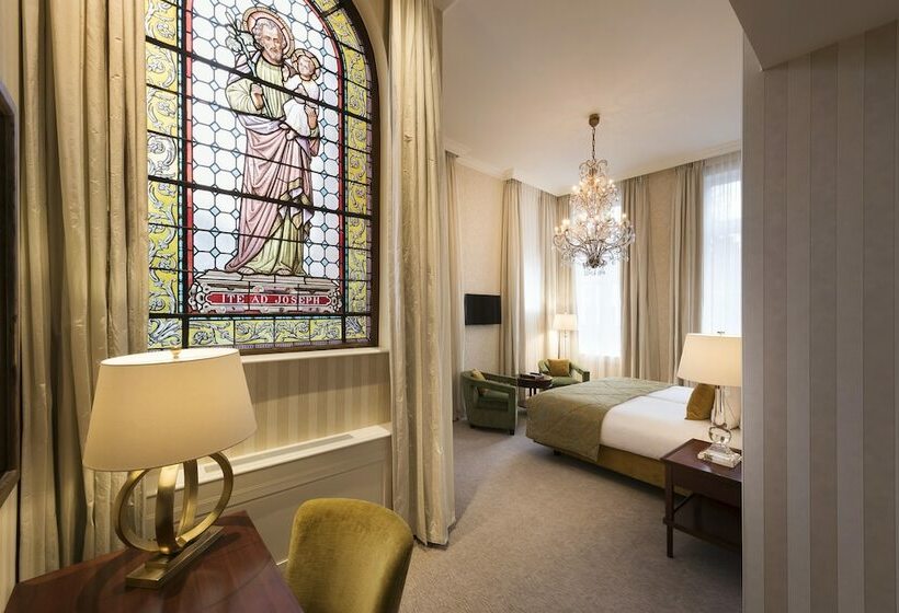 Delüks Süit, Dukes  Palace Brugge   By Dukes  Hotel Collection