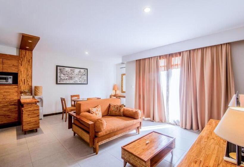 Люкс, Ramayana Candidasa Beach Resort