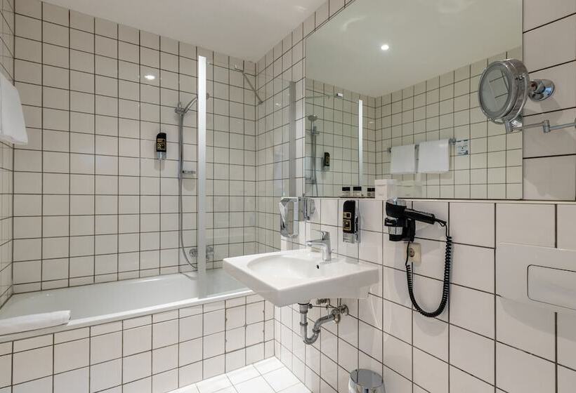 Номер Стандарт Трехместный, Trip Inn Hotel Messe Westend