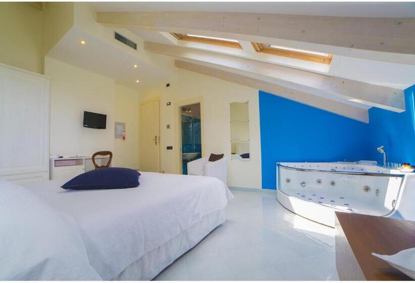 ジュニアスイート, Villa Lara