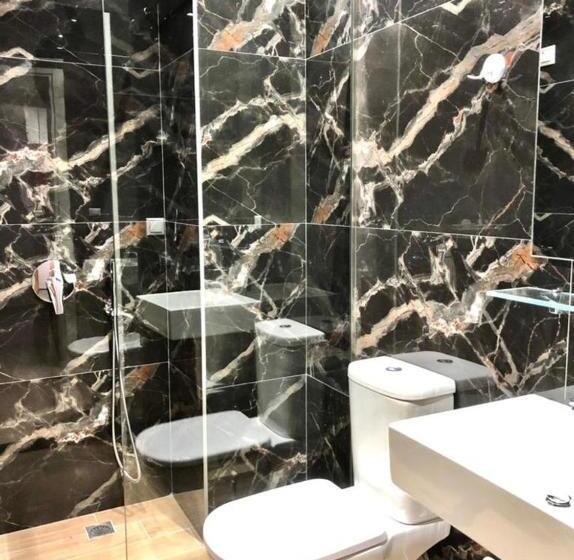 带大床的豪华间, Vial Rooms