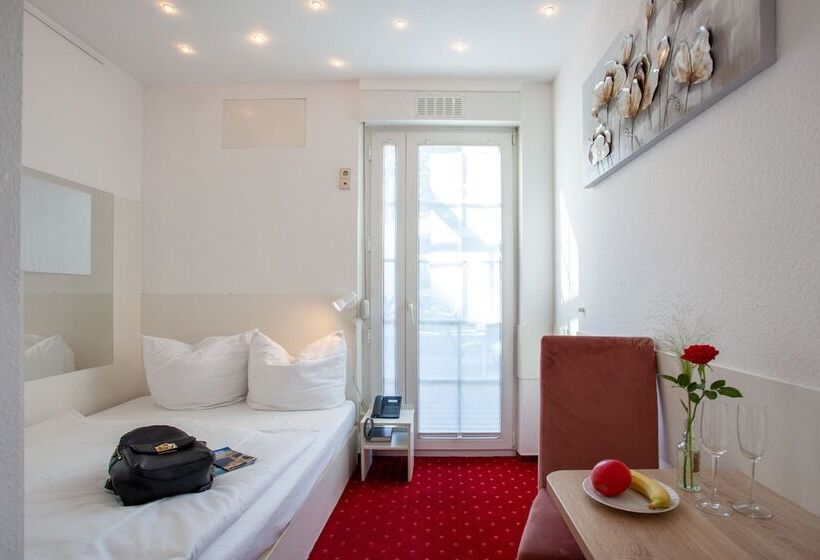 经济房, Relax Hotel & Spa Stuttgart