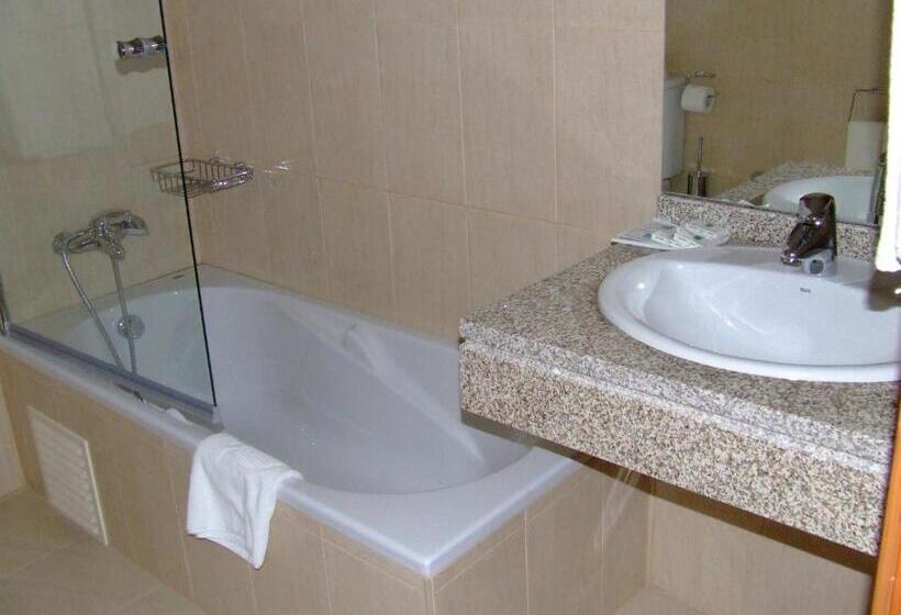 Апартаменты 1 Спальня, Apartamentos Geres Ribeiro