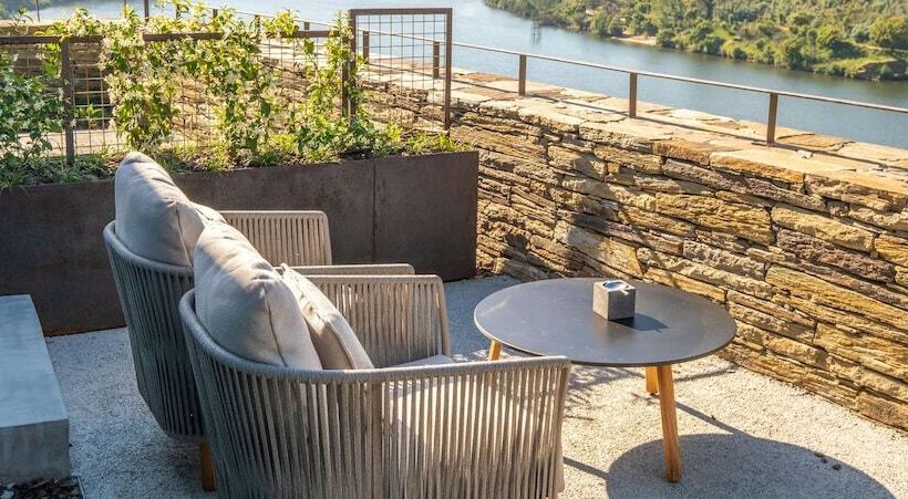 Quarto Estandar Vista Rio, Octant Douro