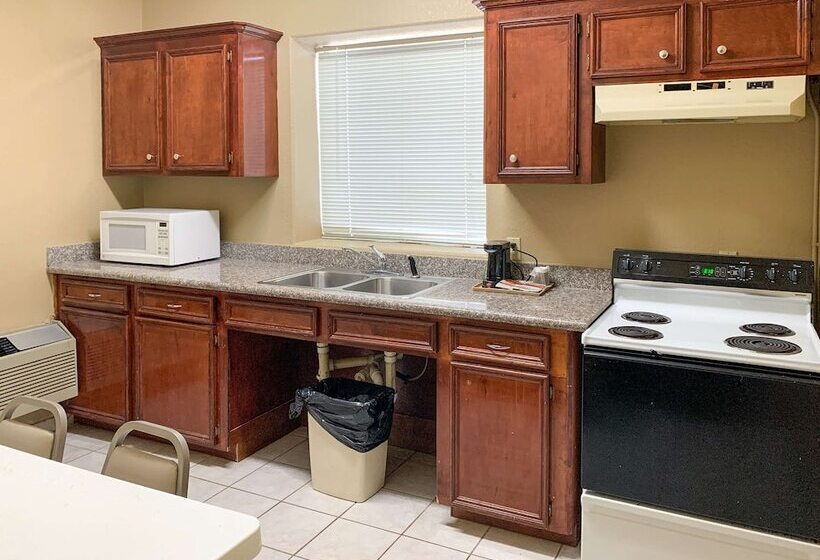スイート, Quality Suites Houston Nw Cyfair