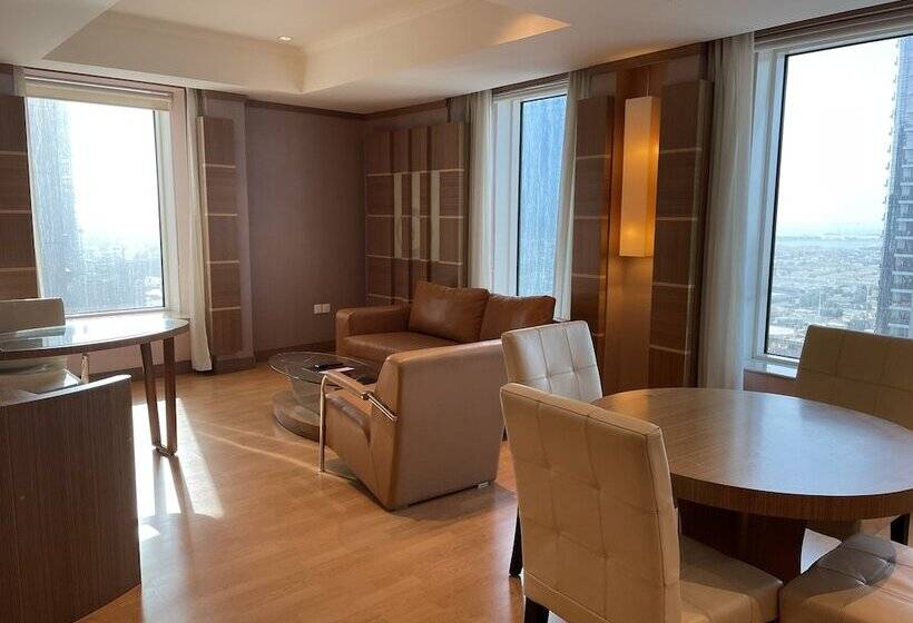 Люкс 2 Спальни, Residence Inn By Marriott Sheikh Zayed Road, Dubai