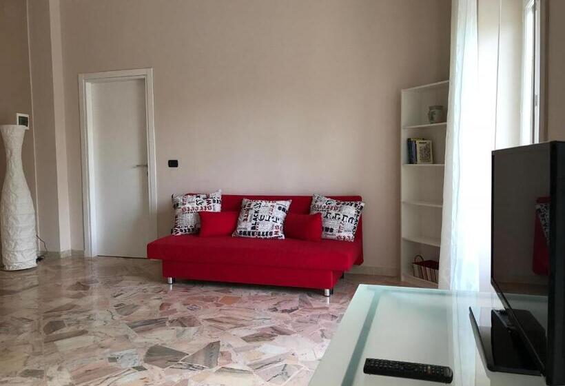آپارتمان 1 خوابه با بالکن, Le Torrette Rooms And Apartments