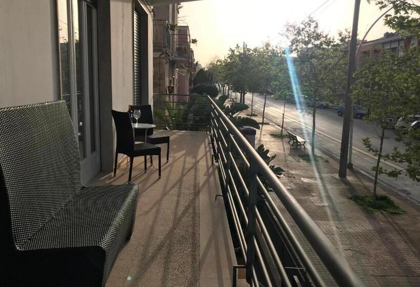 آپارتمان 1 خوابه با بالکن, Le Torrette Rooms And Apartments